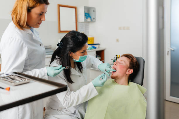 Best Emergency Dental Extractions in Altamont, NY